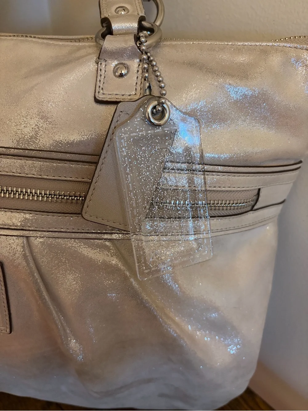 ✨ Authentic Y2K Rare Coach Poppy Metallic Champagne Rose Gold tote Heart charm ✨